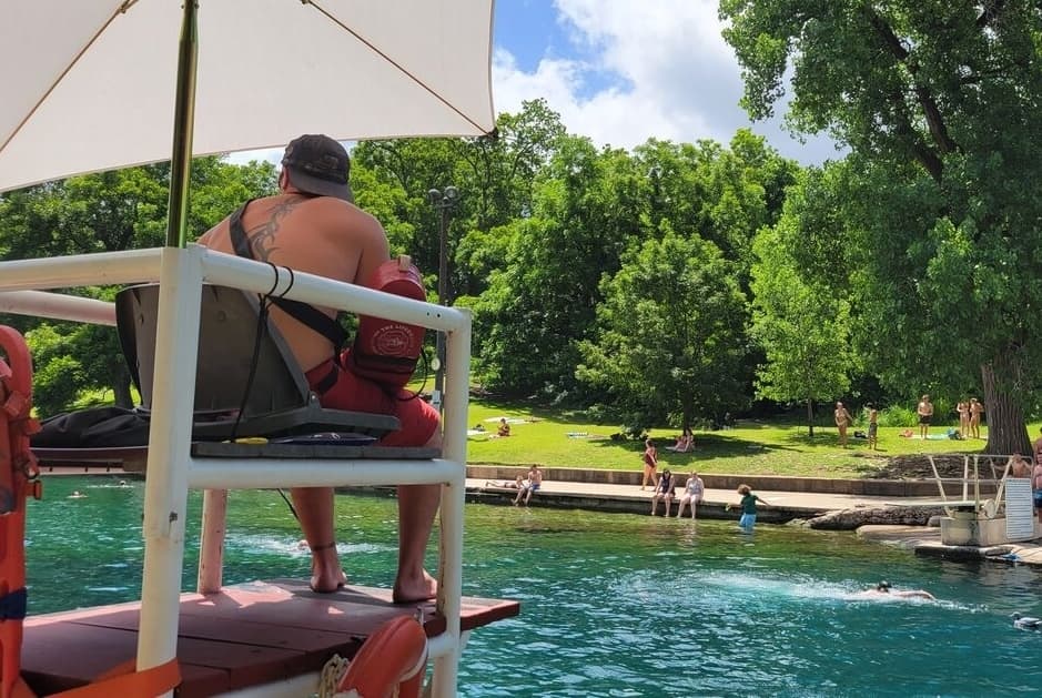 Austin hiring more than 600 lifeguards for area pools