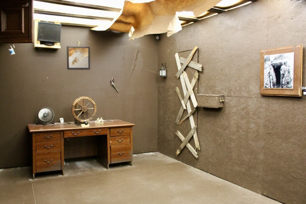 Gold Rush room
