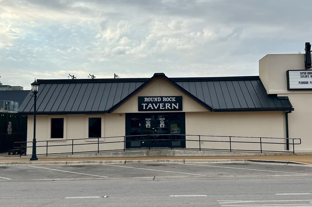 Pedroso's Pizza now serving up square pies at Round Rock Tavern