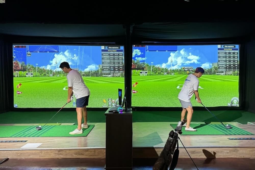 New Katy sports entertainment venue Nice Birdie offers golf simulators, Korean dishes