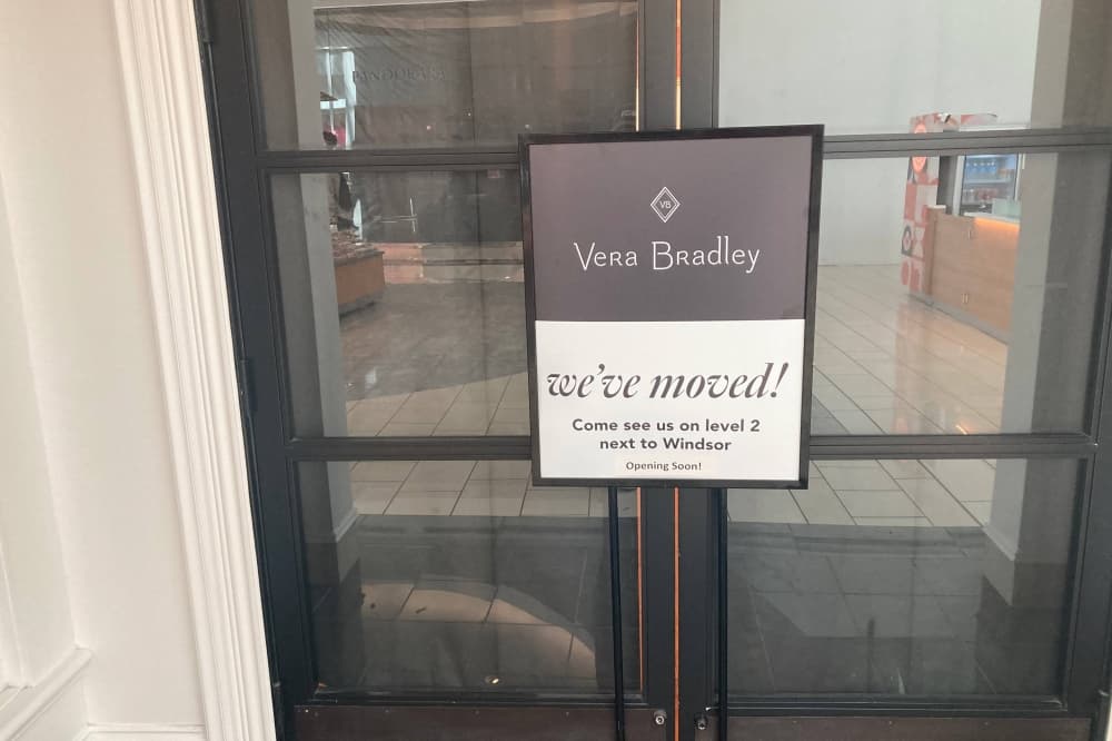 Vera Bradley to relocate in Stonebriar Centre