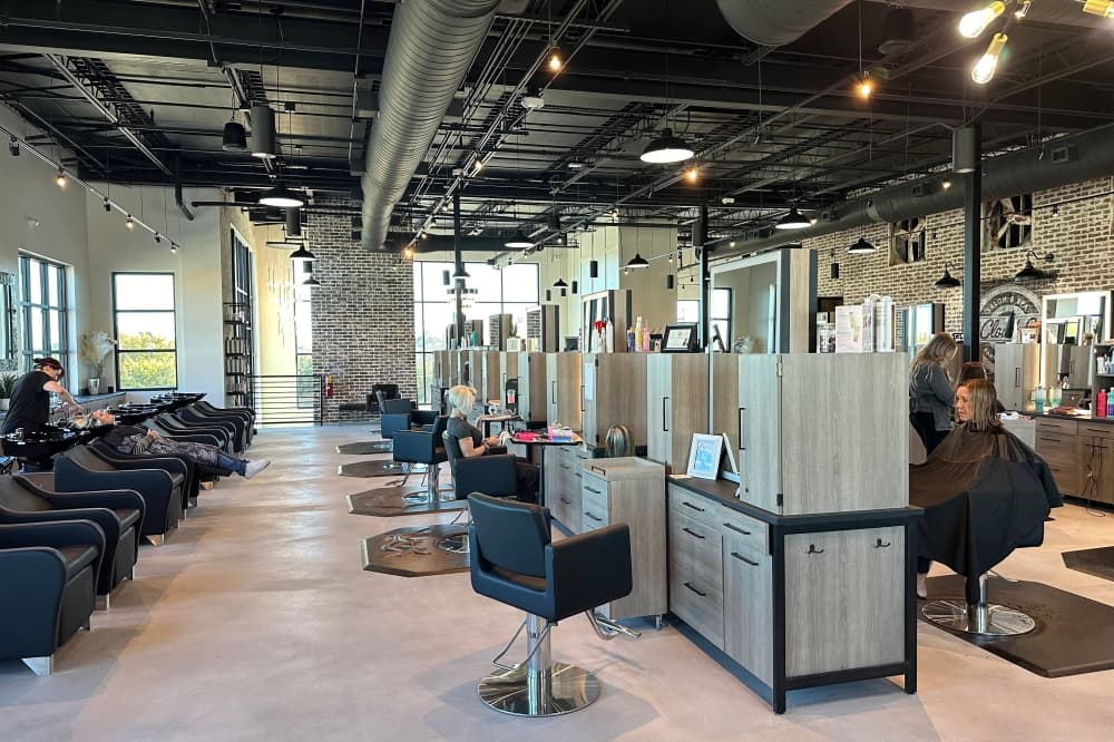 Cloud 9 Salon and Spa provides decades of industry experience in Bartonville