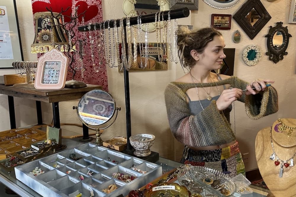 Old Soul Exchange vintage shop in San Marcos adds charm bar