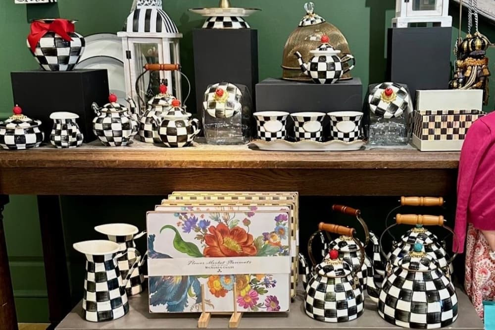 Potter’s Wheel Gift Gallery marks 10 years of art classes in Vintage Park