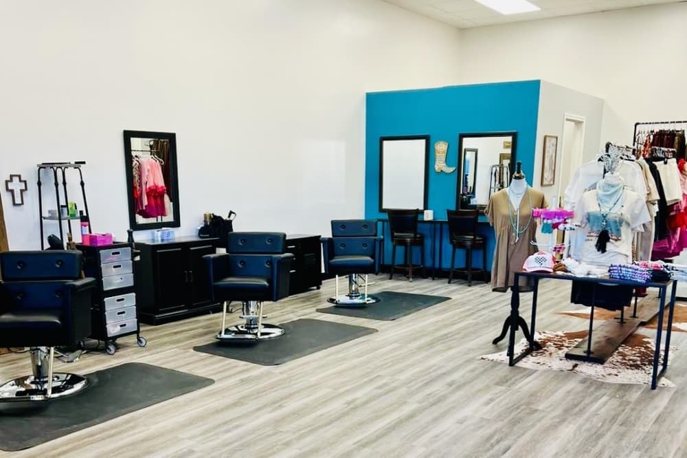 Head to Toe Beauty in Conroe relocates to Longmire Road, adds new amenities