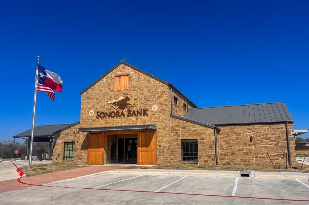Sonora Bank branch opens in New Braunfels