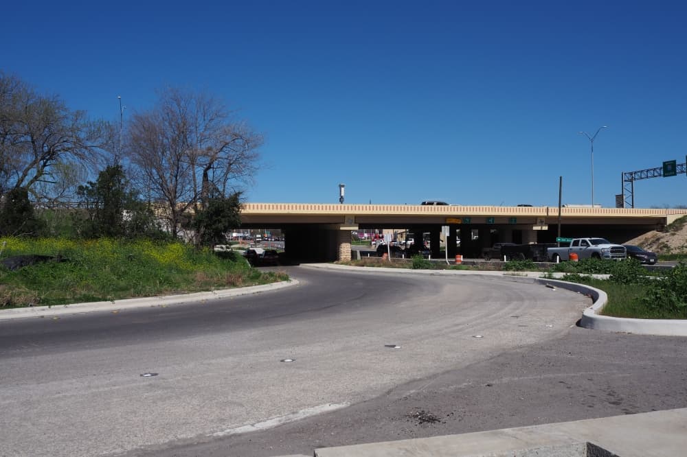 I-35 turnaround at FM 725 project suspended