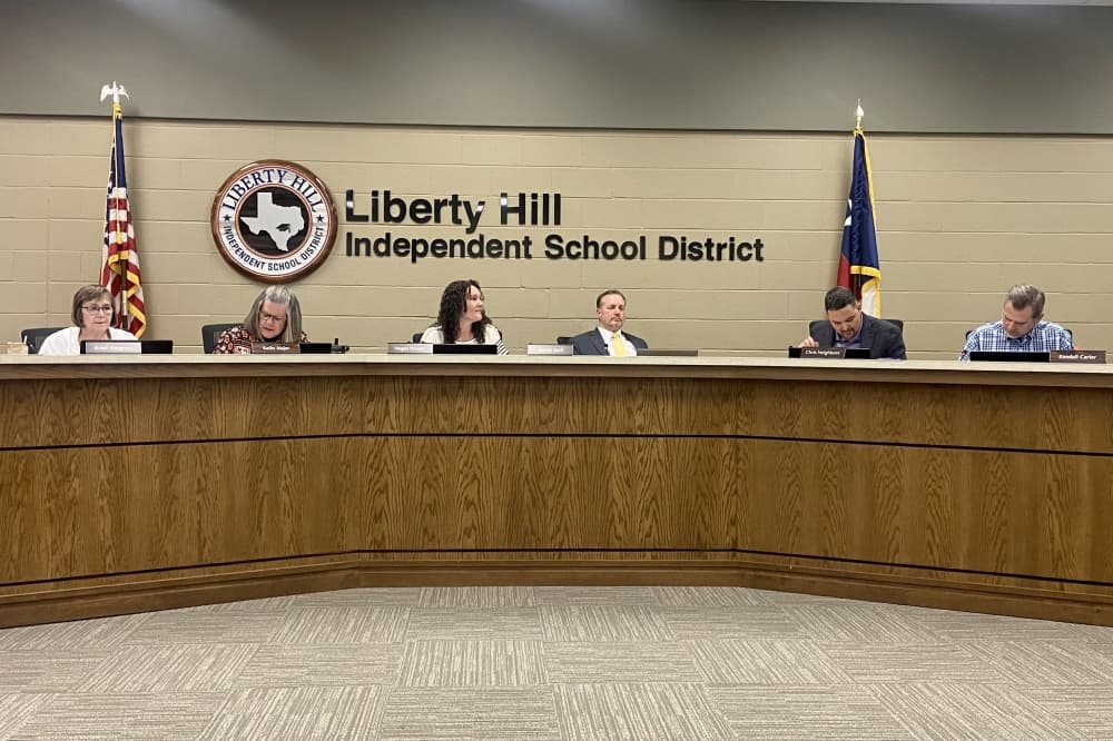 Liberty Hill ISD names Legacy Ranch Middle School, advances Elementary School No. 8