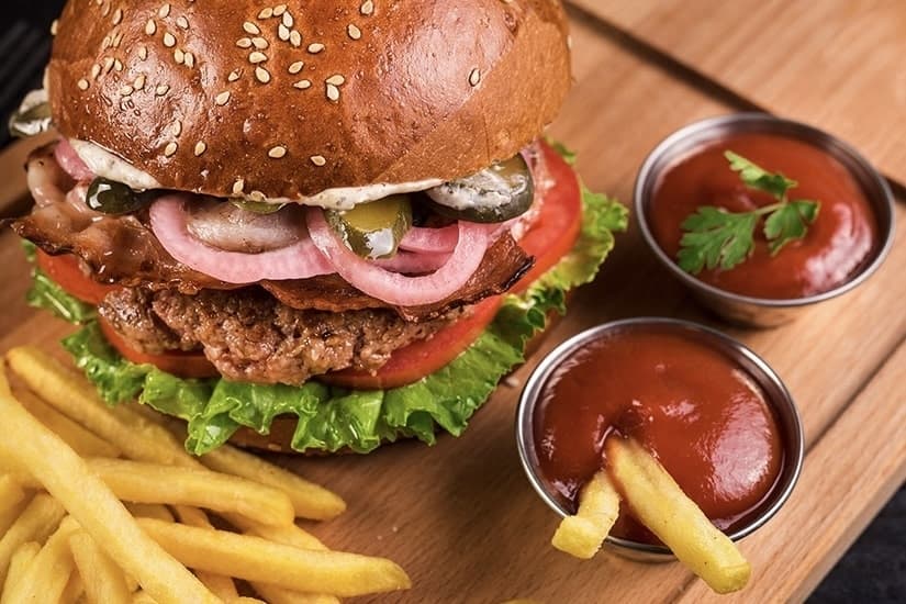 The Lime N Dime menu features customized burgers in single, double and triple varieties. (Courtesy Lime N Dime)