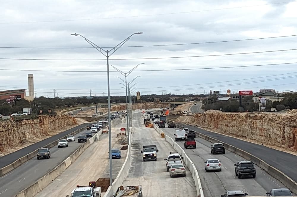 Part of Loop 1604 in North San Antonio closed nightly through March 1 for road work