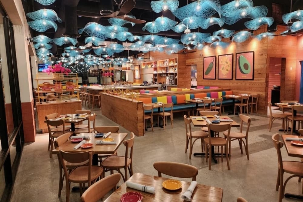 Interior restaurant photo 