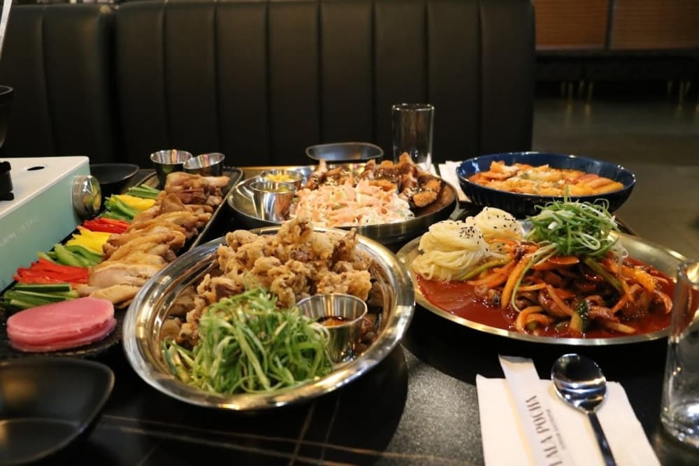 LaLa Pocha brings late-night Korean menu, karaoke to Katy