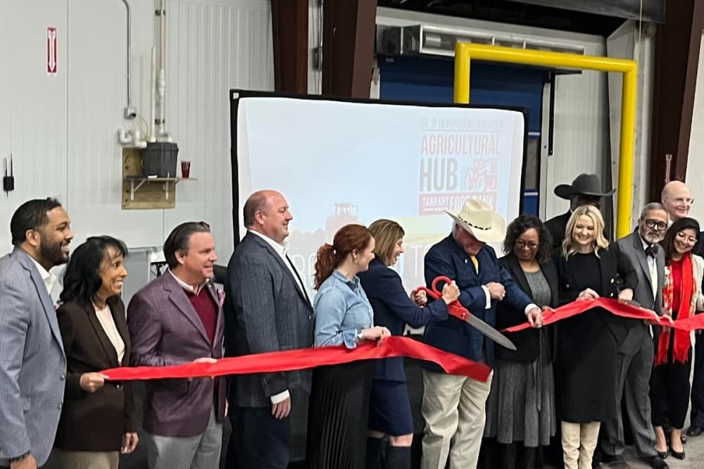 Local, state officials celebrate Tarrant Area Food Bank agricultural hub grand opening Feb. 28