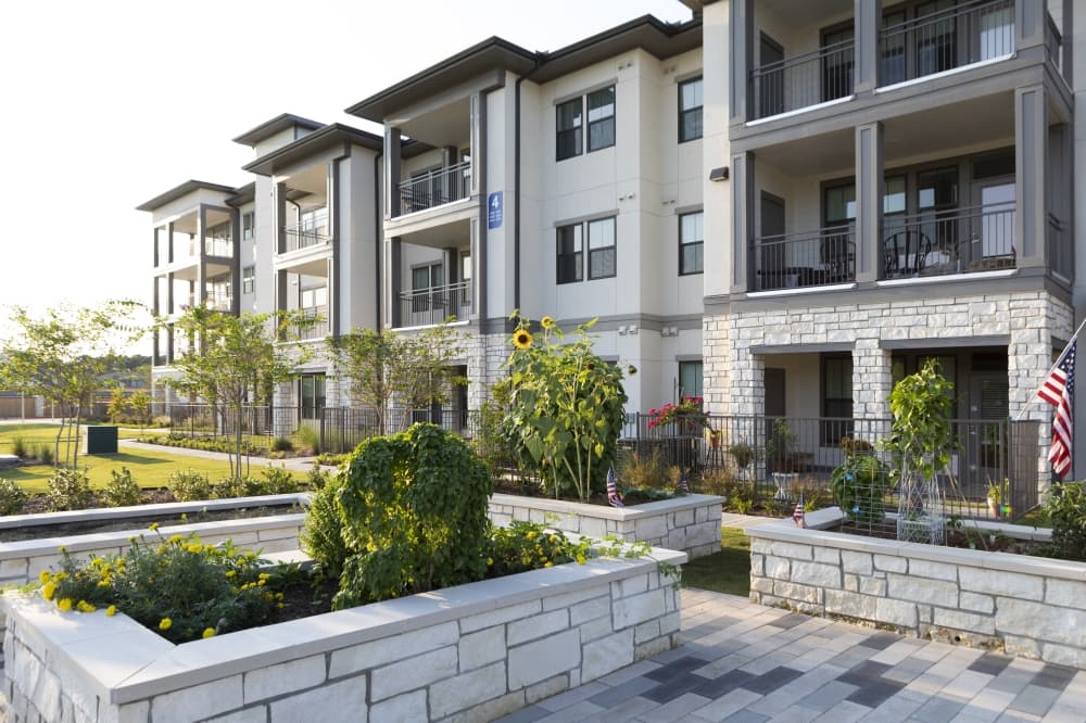 Luxury, maintenance-free living: Mera Vintage Park redefines 55+ active adult living in Northwest Houston