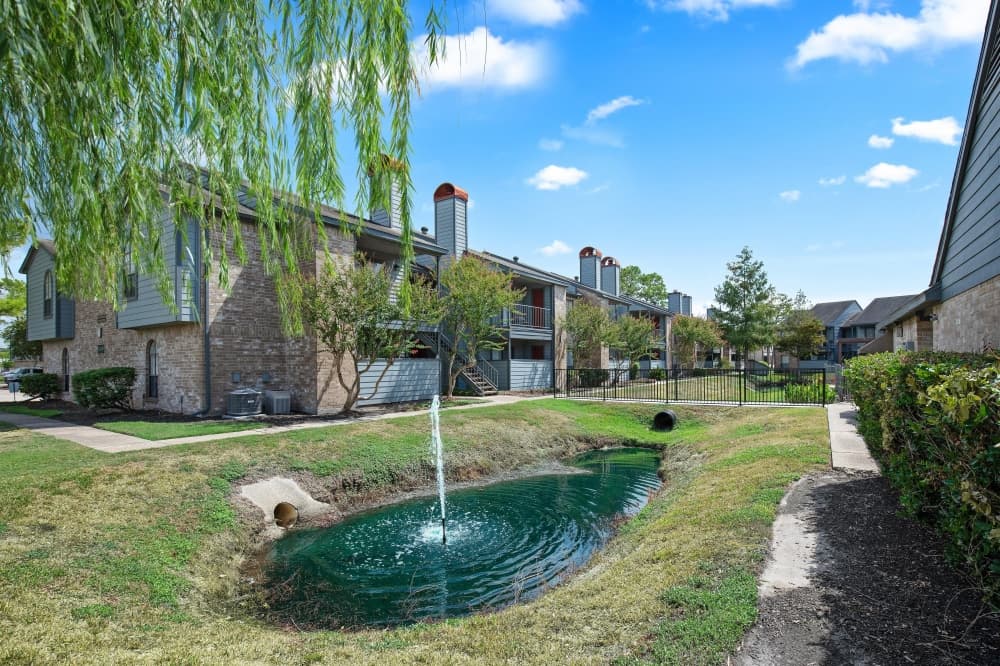 Deer Springs Apartments in Humble changes ownership