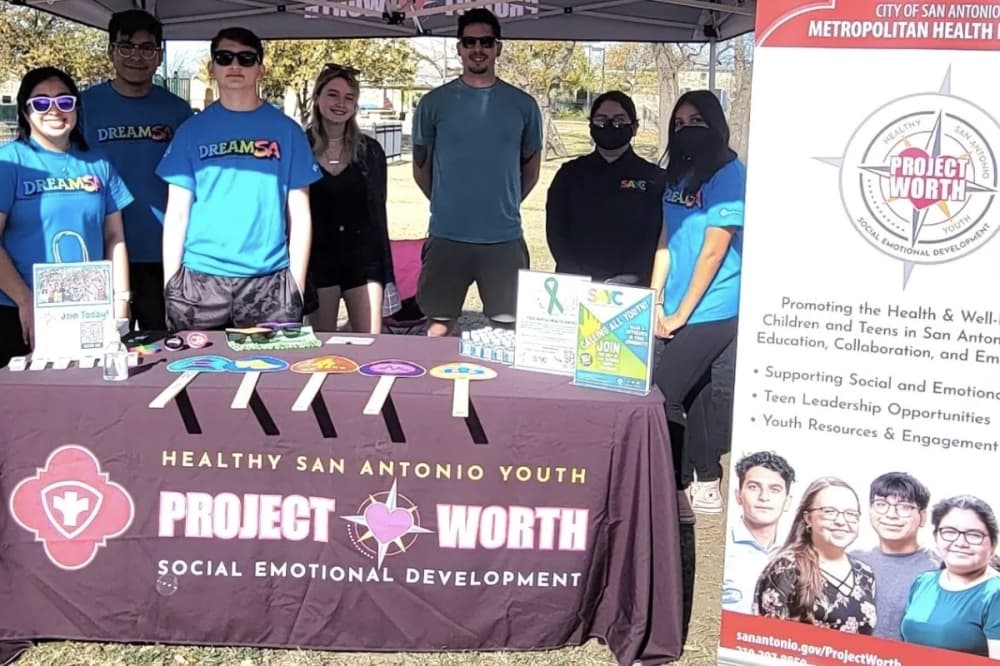 San Antonio leaders surveying local teenagers’ mental health through April 30