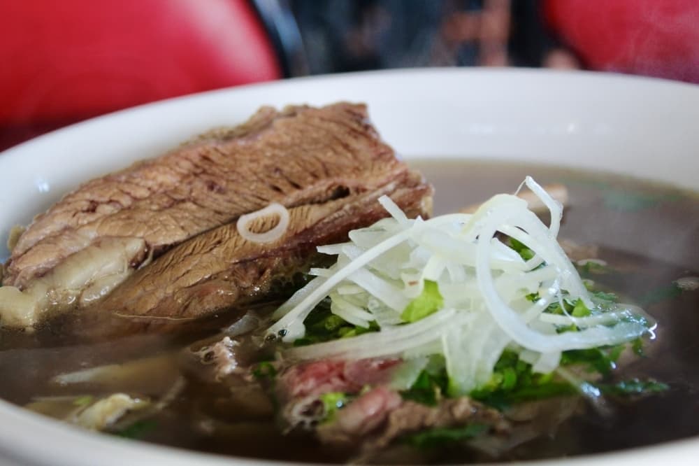 Yummy Pho & Bo Ne expands to Baybrook Mall, serving authentic Vietnamese food