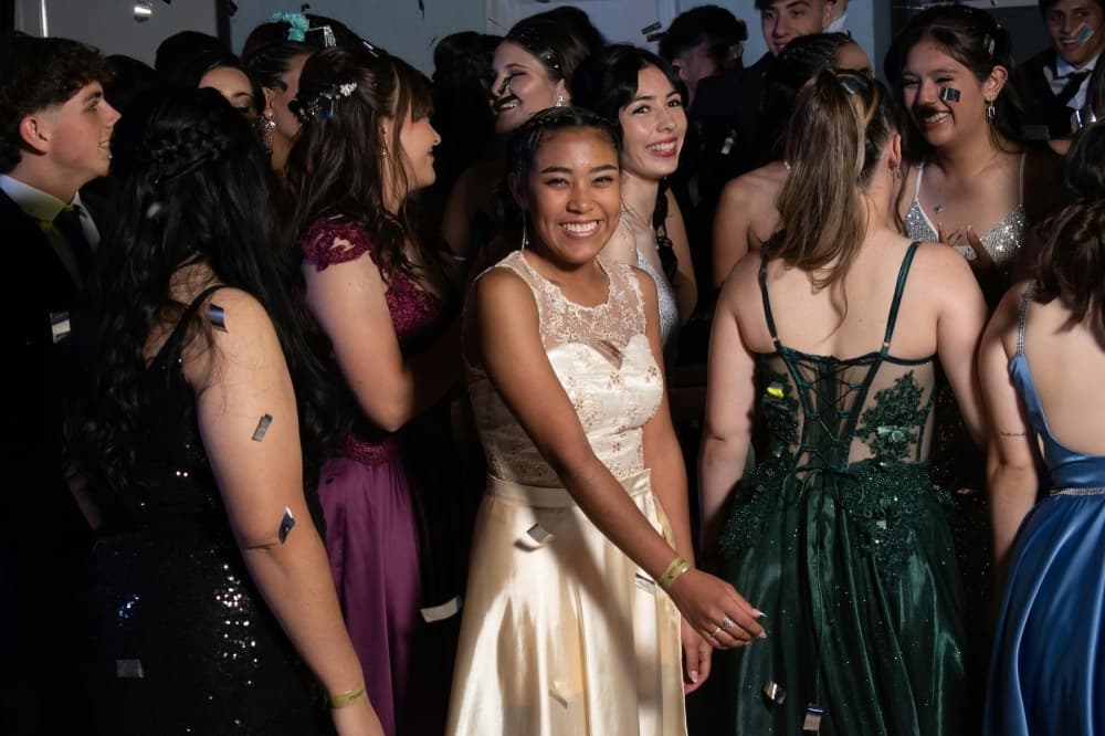 Cypress Assistance Ministries hosting prom dress drive for students in need