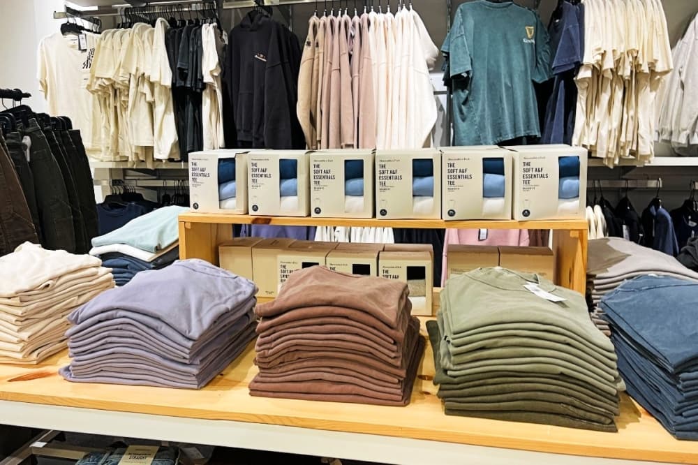Abercrombie & Fitch selling clothes in new location at Grapevine Mills