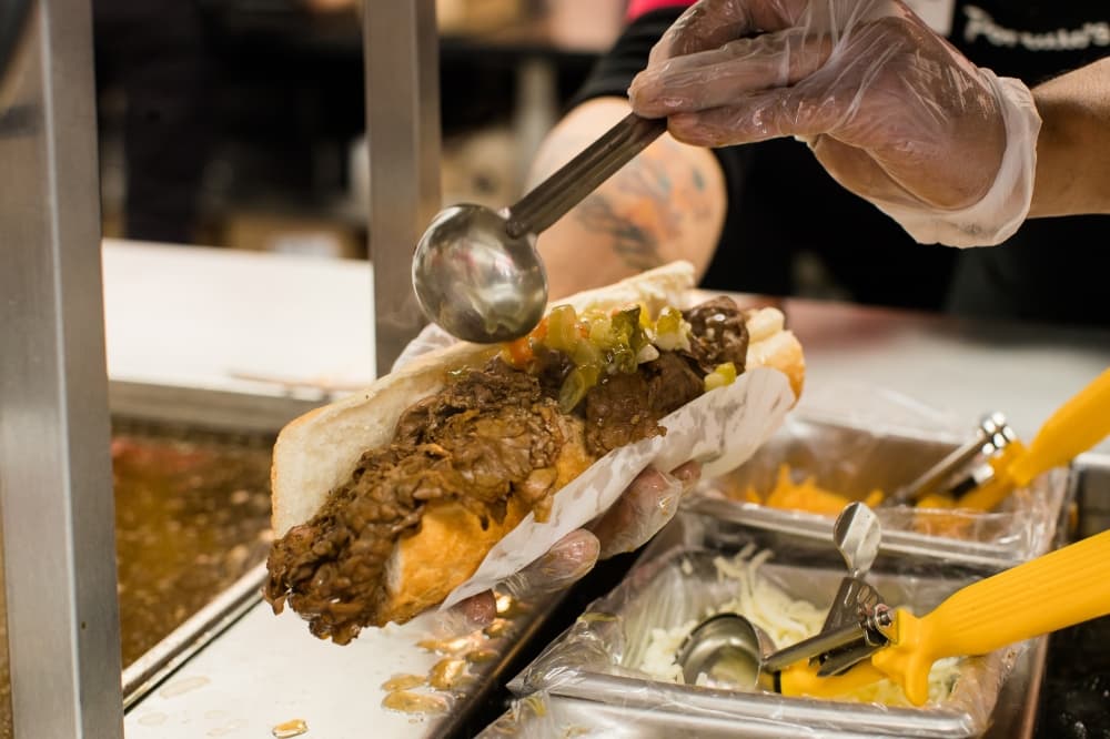 Portillo's to bring Chicago-style street food to Willowbrook Mall