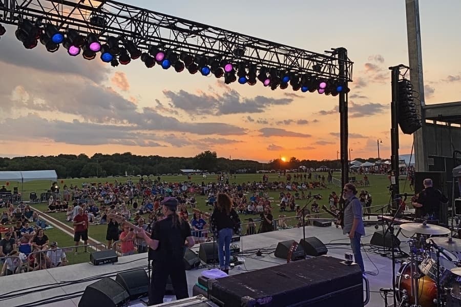 Hutto council revises deal for Brushy Creek Amphitheater management