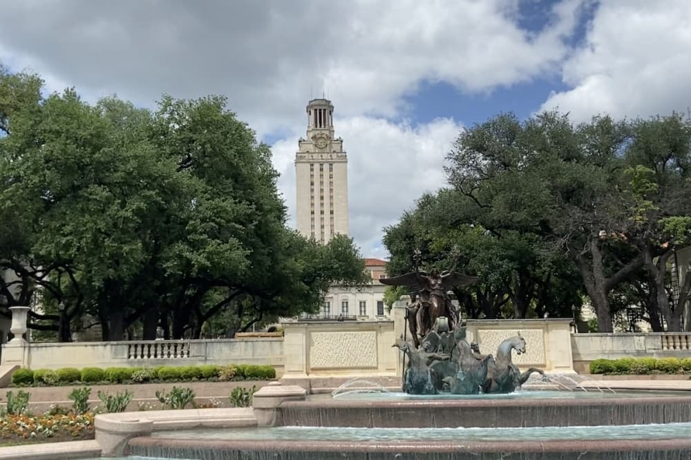 UT requiring test scores for undergraduate admissions again