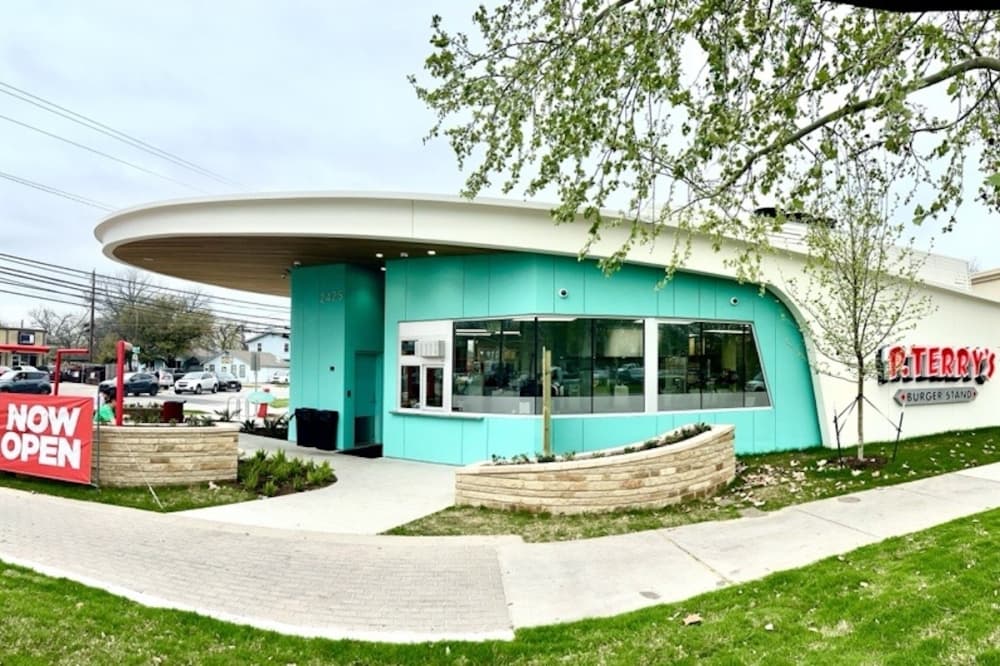 P. Terry's now serving burgers to East Austin