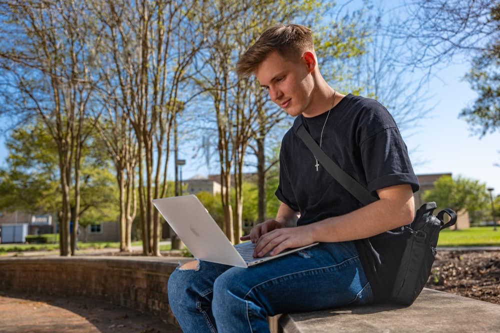 San Jacinto College offers flexibility for students through online degree programs