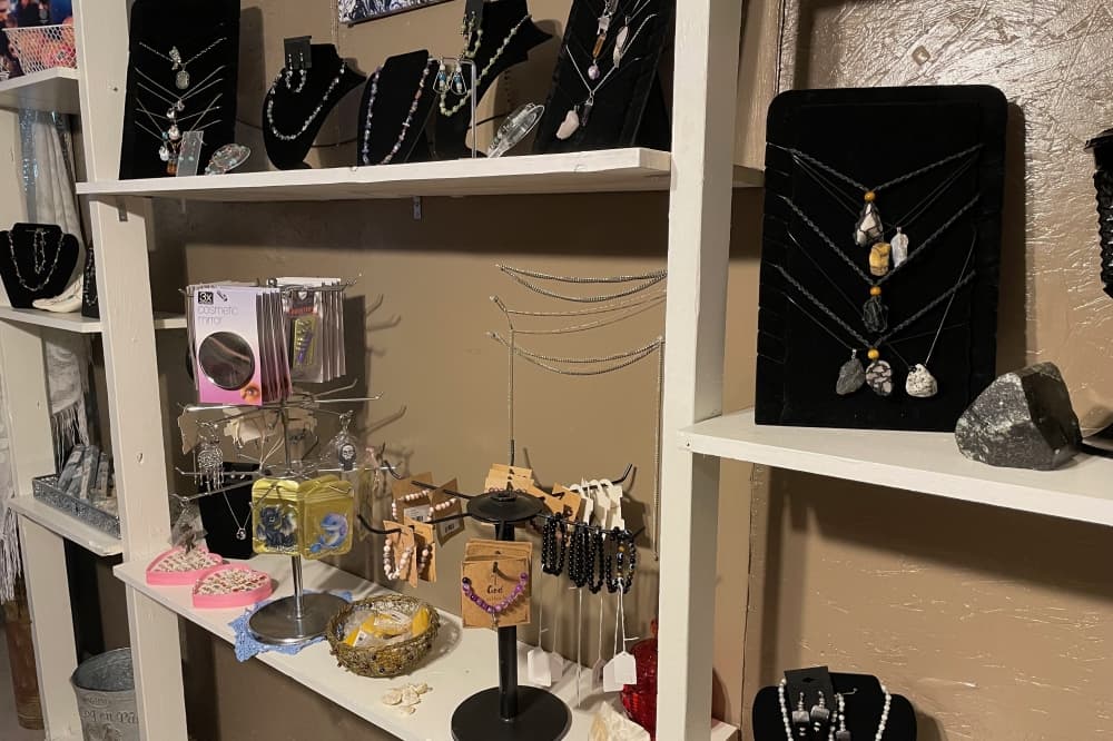 Kris10’s Gems moving to bigger store in Old Town Spring