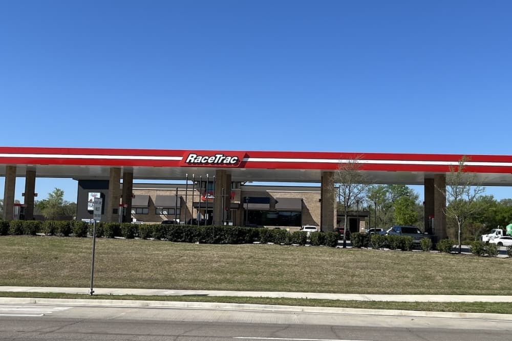 RaceTrac in Grapevine to add EV chargers, gas pumps