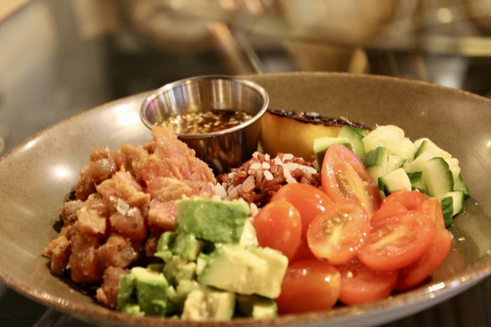 bowl with cherry tomato 