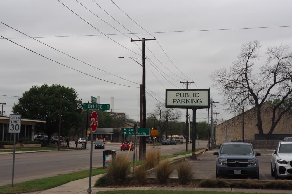 New Braunfels seeks downtown parking solutions