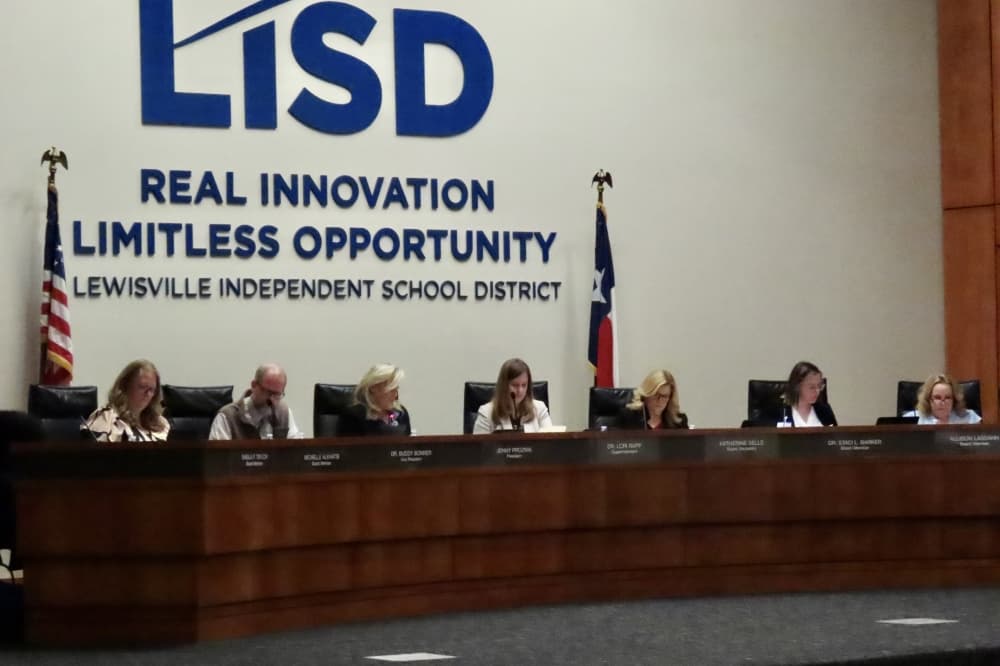 Lewisville ISD to replace iPads for fourth graders