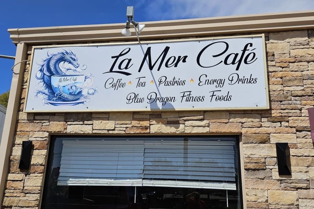 La Mer Cafe opens in Kemah