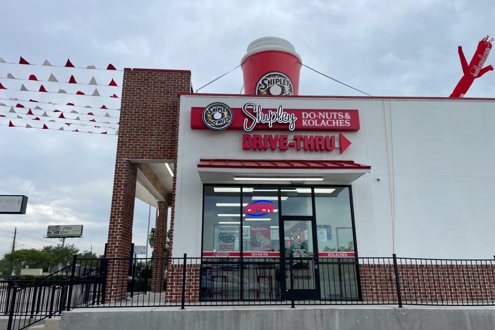 Shipley Do-Nuts now serving baked goods, coffee on FM 1960 in north Houston