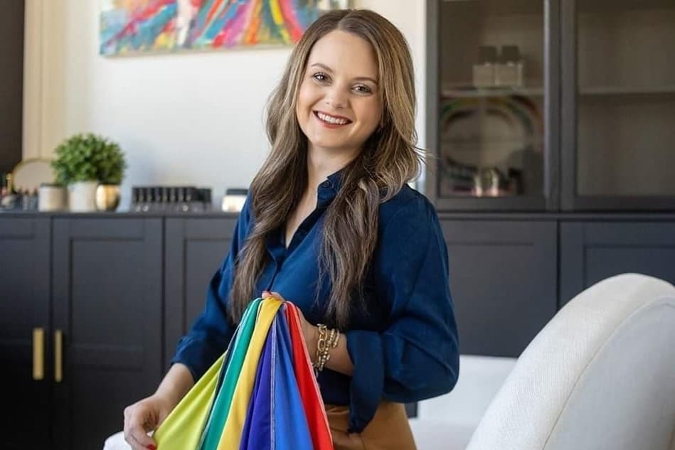 House of Colour now offering color analysis in Spring