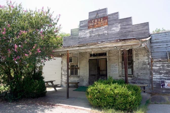 Long-standing Cele Store in Pflugerville closes its doors