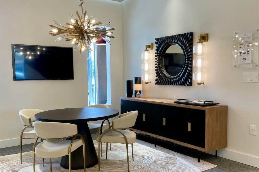 Lights Fantastic Pro illuminates Austin spaces with expertise