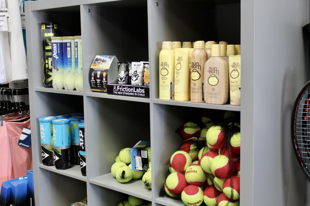 shelf with Sun screen