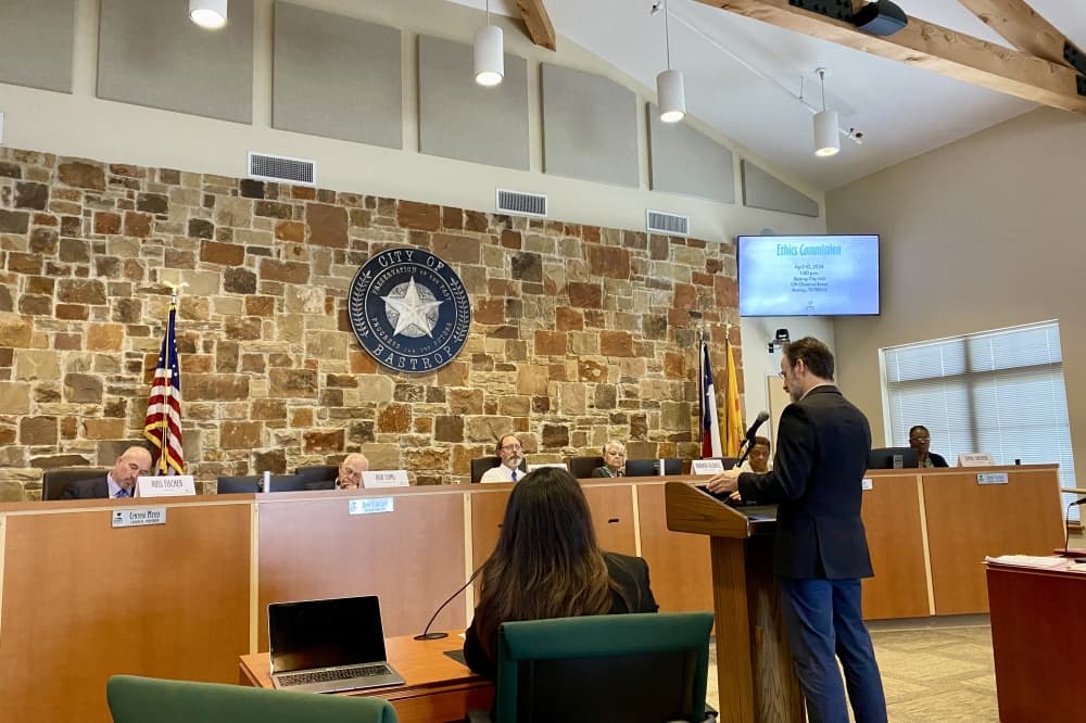 Bastrop ethics commission issues public reprimand to Mayor Lyle Nelson