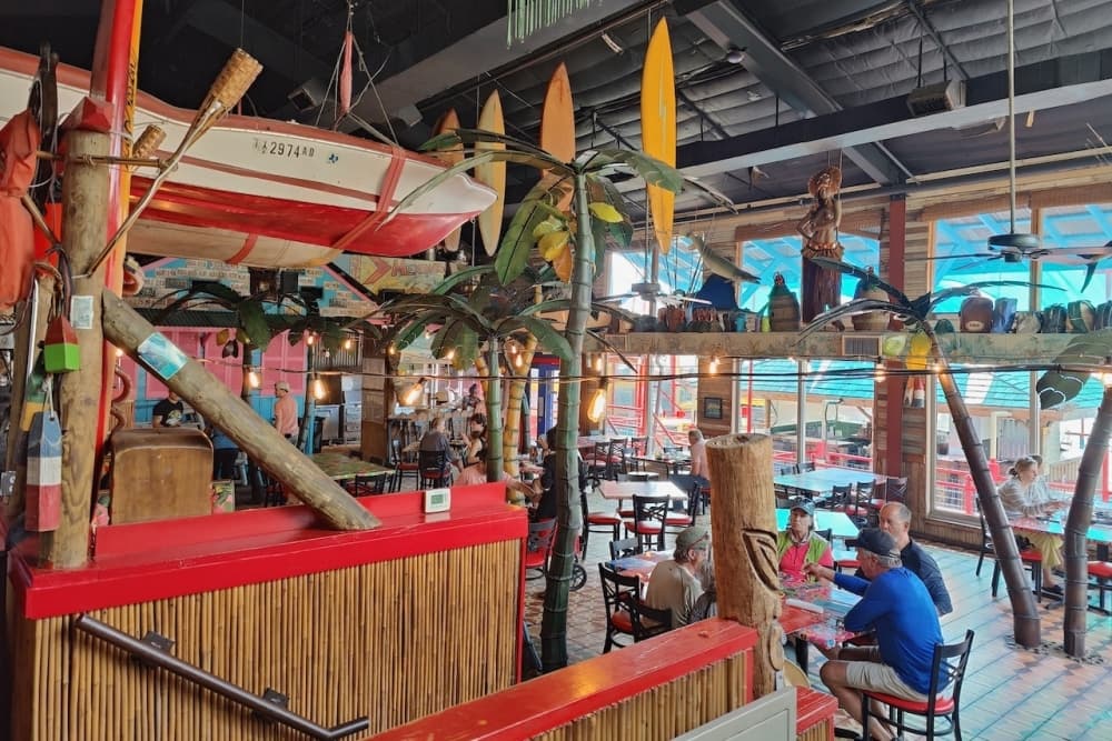 Hula Hut continues Lake Austin operations under new ownership
