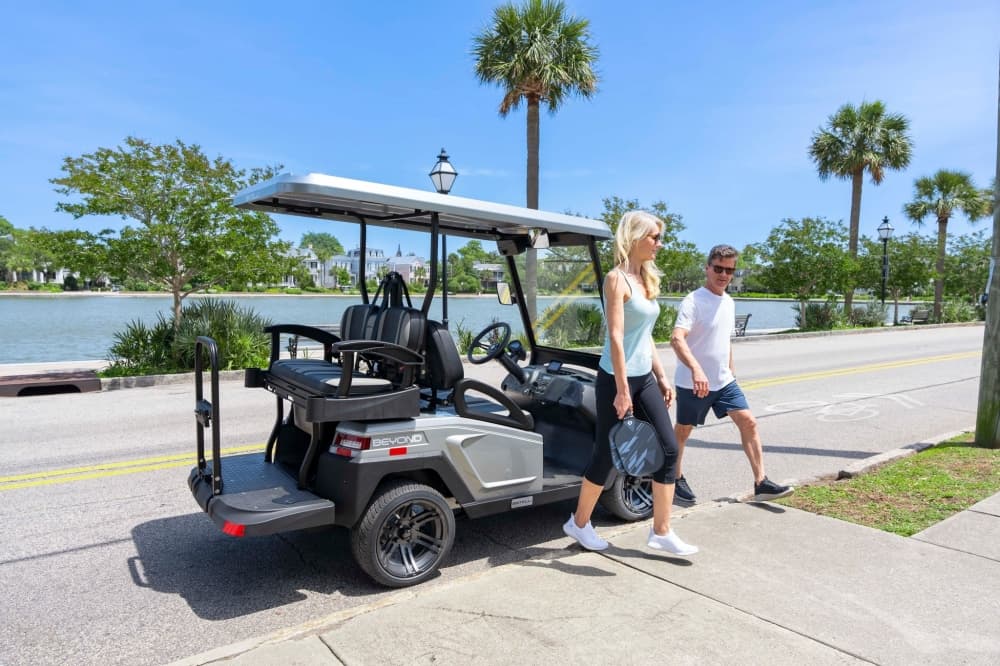 Bintelli Golf Carts opens new dealership in The Woodlands
