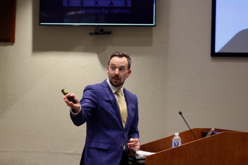 Michael Kowski speaking