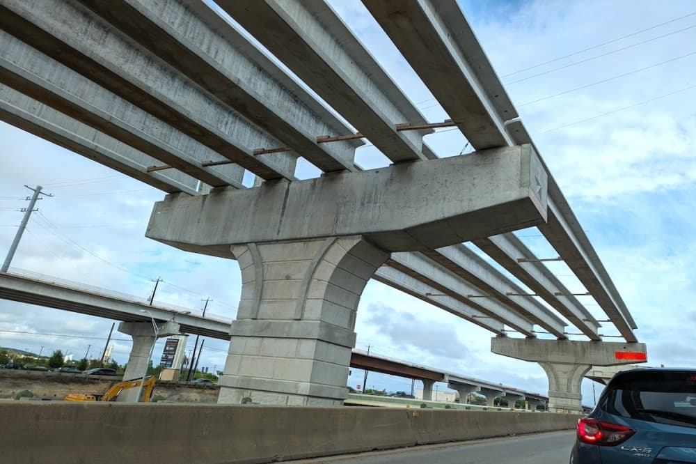 Check out these new closures in the Loop 1604 project
