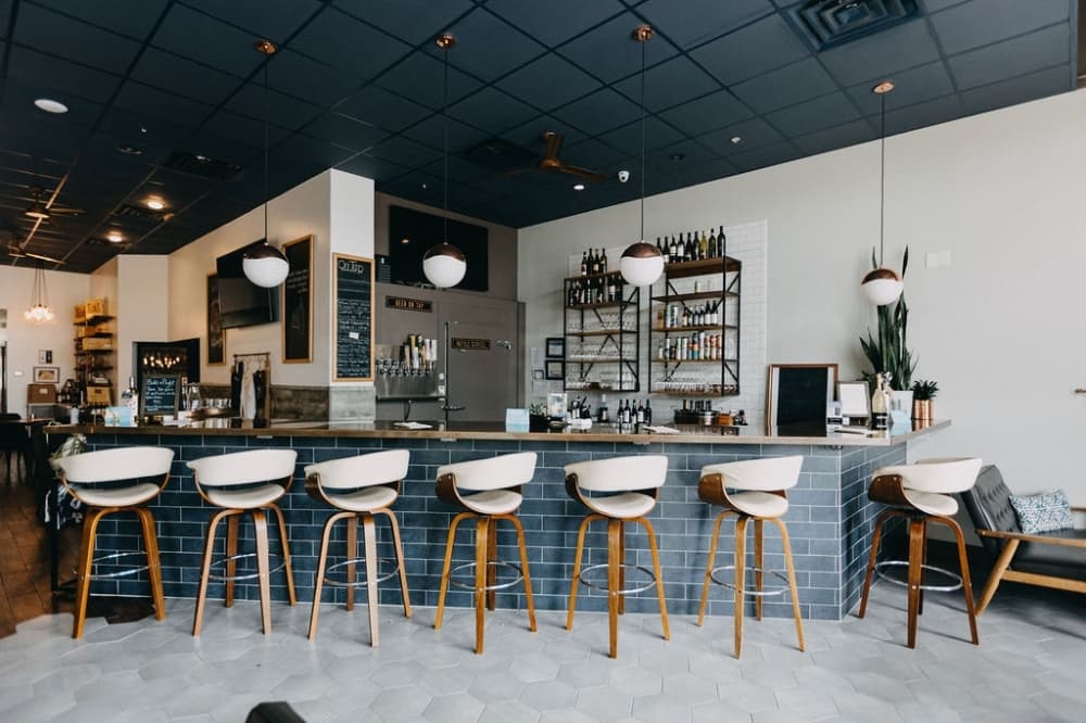 bar