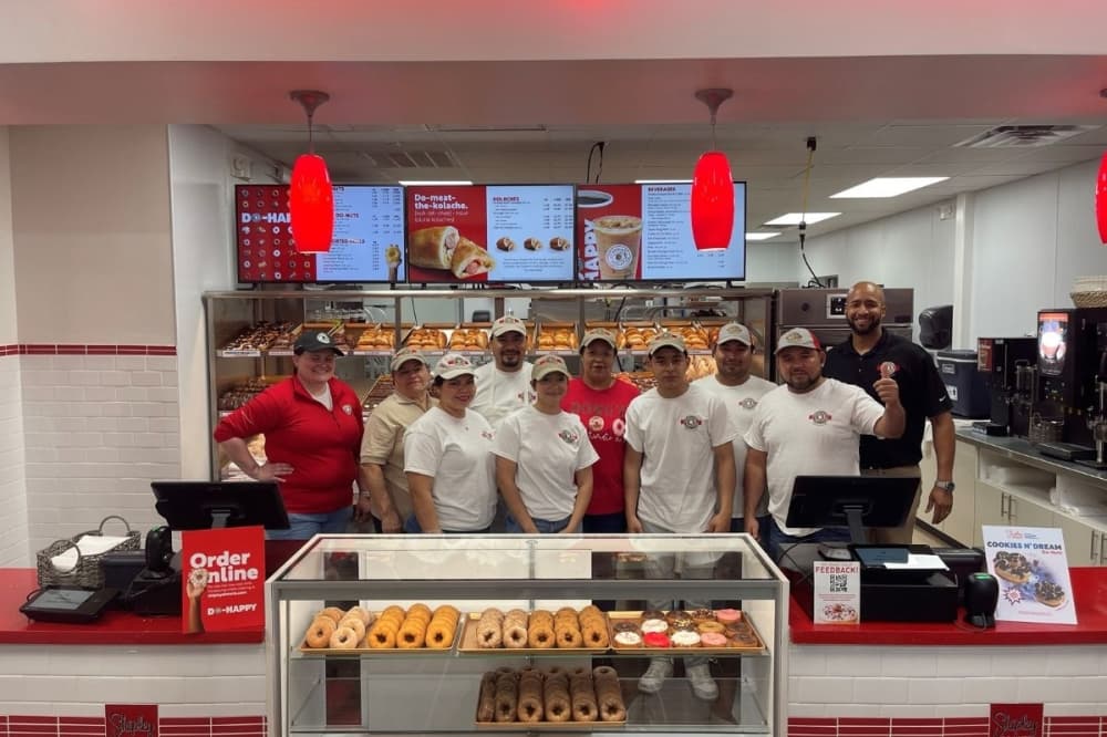 New Shipley Do-Nuts location opens in Tomball