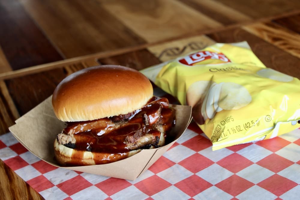 Porky’s Belly BBQ brings rustic restaurant to Montgomery