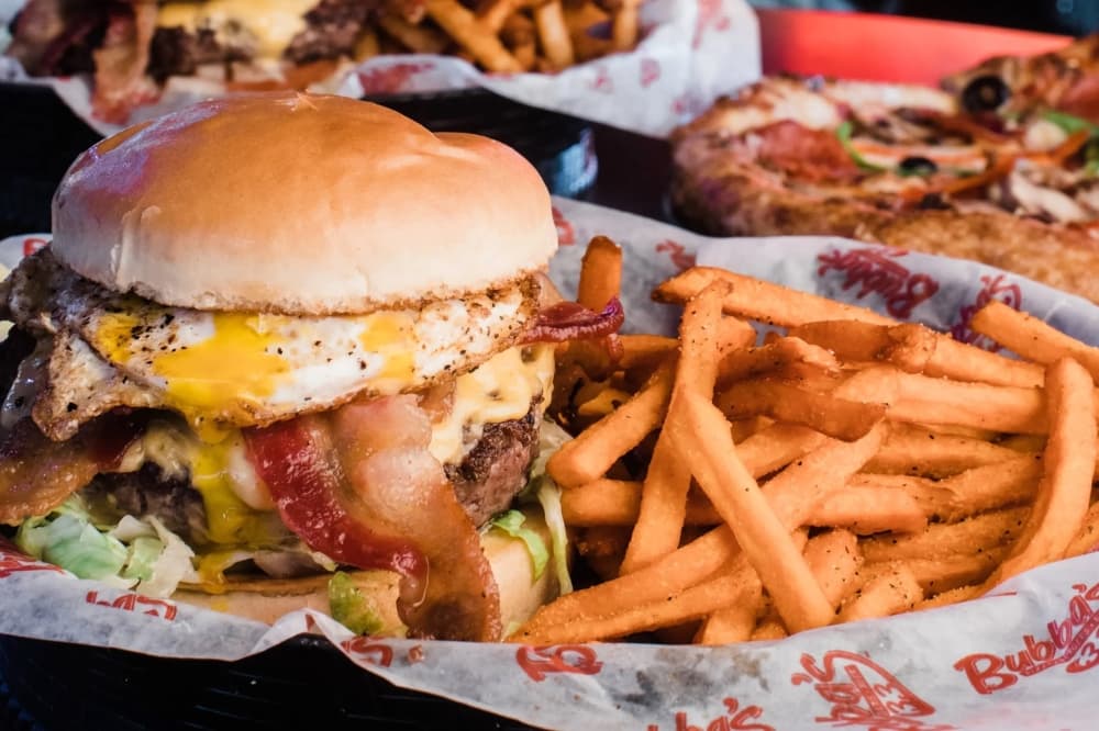 Garage sports bar Bubba's 33 updates Katy eatery's opening date