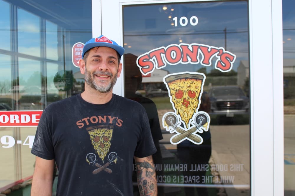 Stony's Pizza rolls out New-York style pizza in Oak Hill