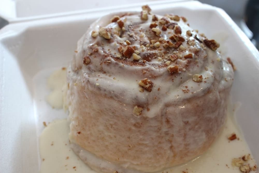 cinnamon roll Common Grounds